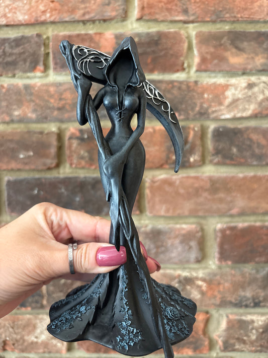 Femme Fatale - Reaper