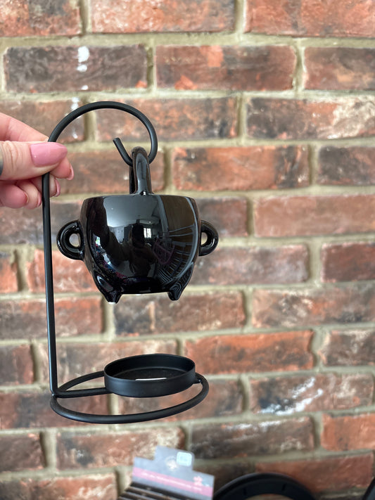 Hanging cauldron
