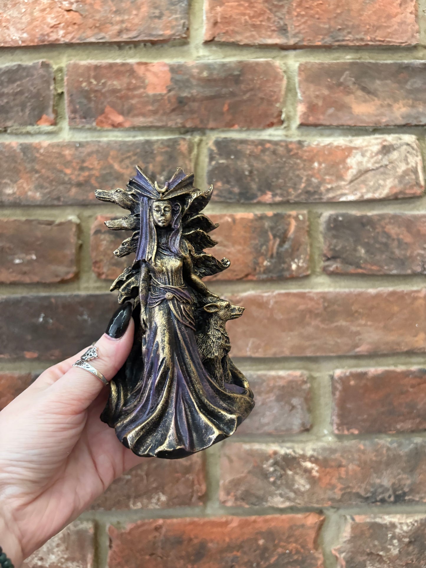 Hecate statue