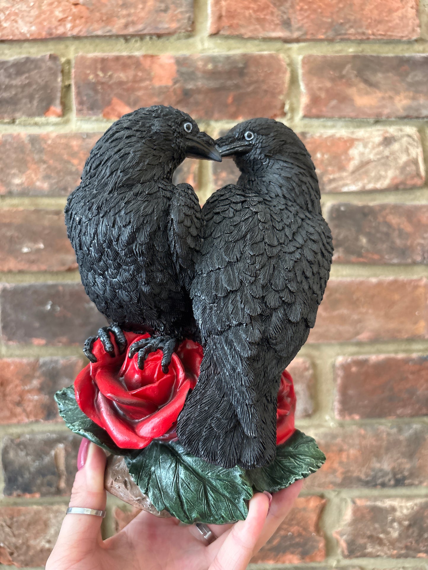 Raven romance