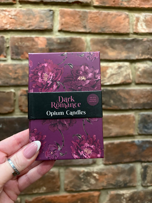 Dark romance tea lights
