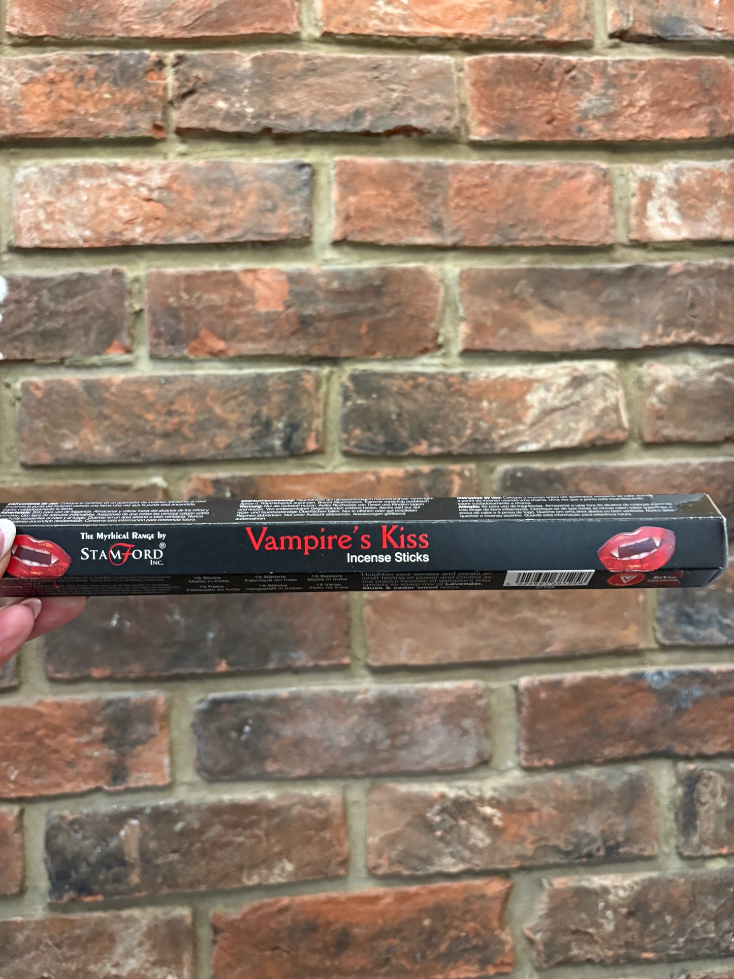 Vampires kiss incense