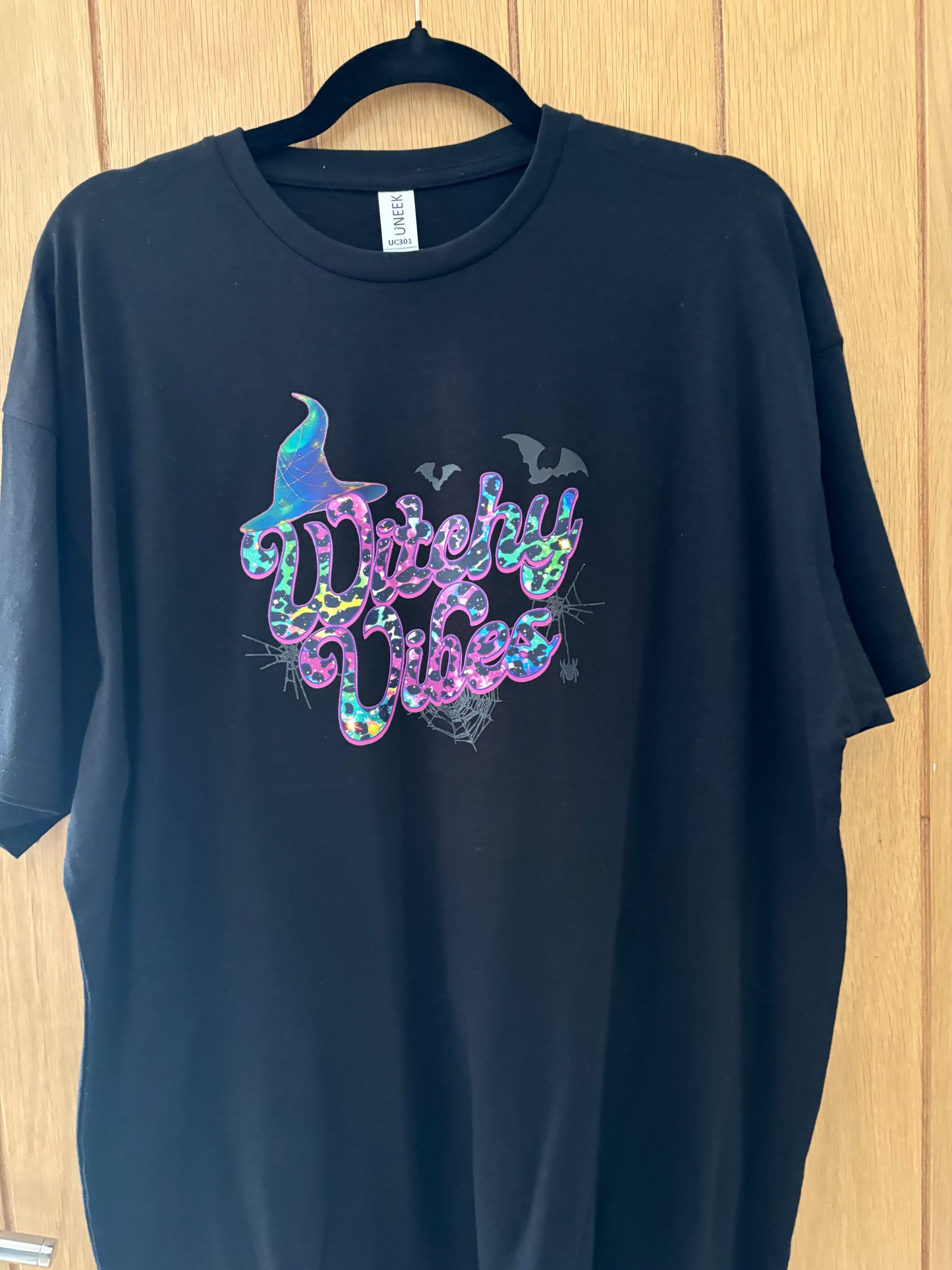 Witchy Vibes Tee
